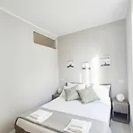 Courtyard & Balconies Appartement Como