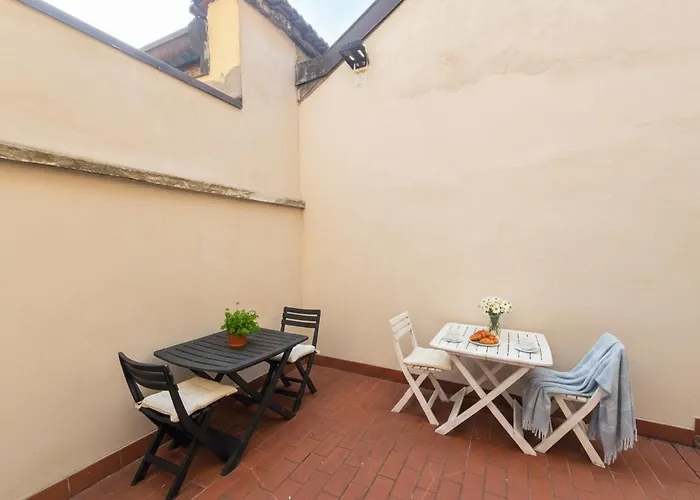 Apartment Courtyard & Balconies